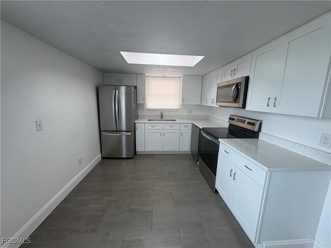 Photo - 5101 Manor Ct