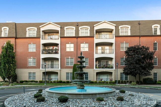 Photo - 325 Regency Pl