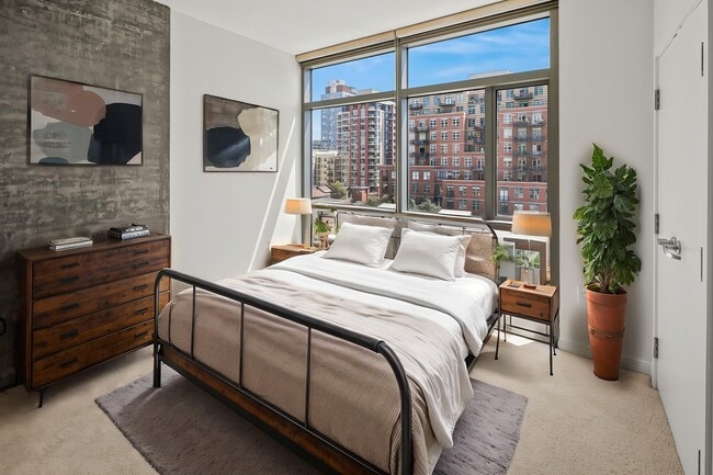 Photo - 800 The Mark Ln Unit 610