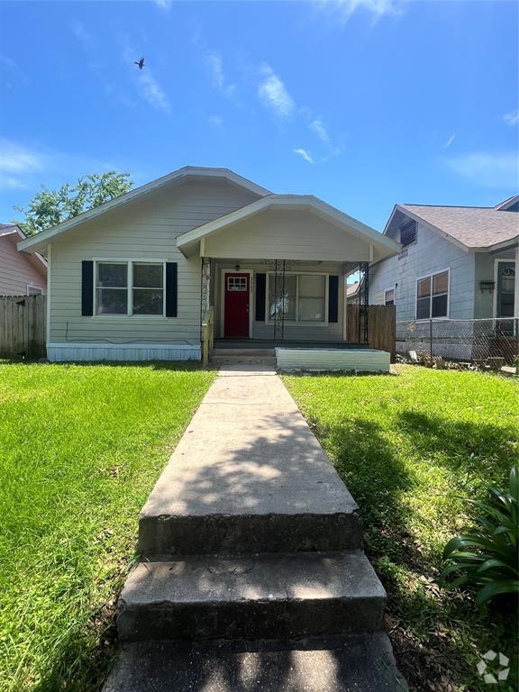 Building Photo - 3305 Illinois St Rental