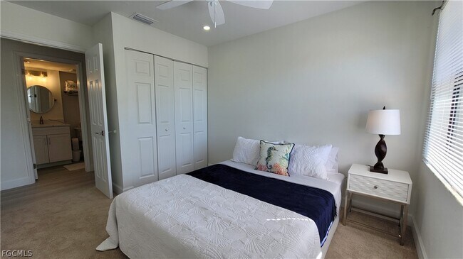 Photo - 13240 White Marsh Ln Unidad 3127