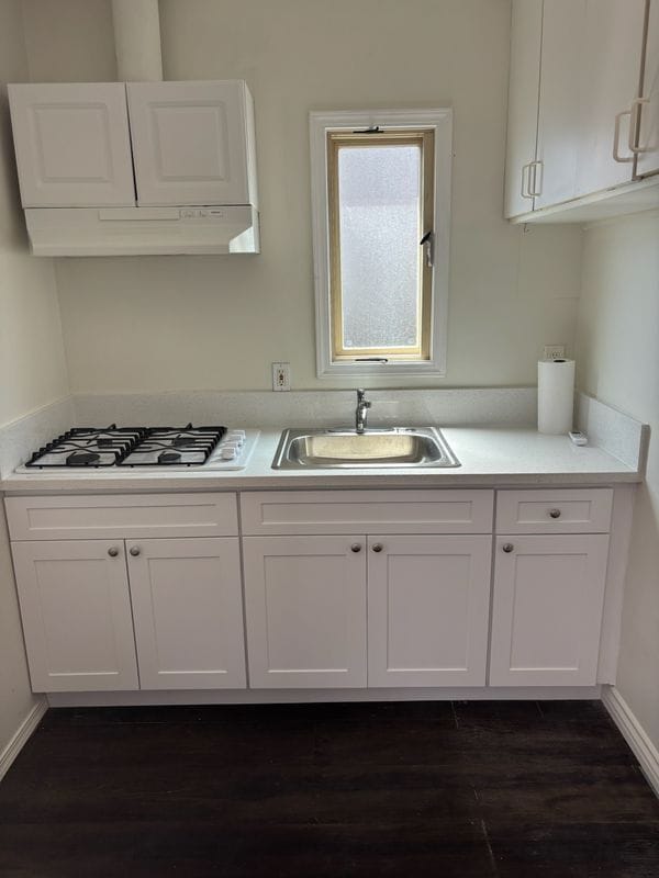 Photo - 439 W Walnut Ave