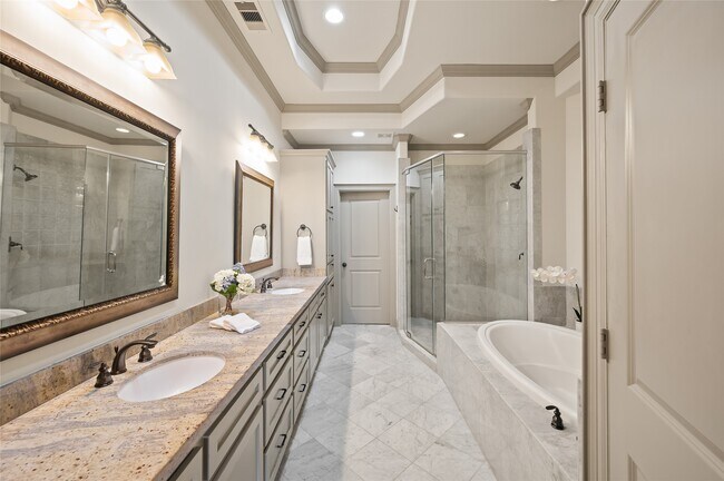 Photo - 1655 Castle Ct