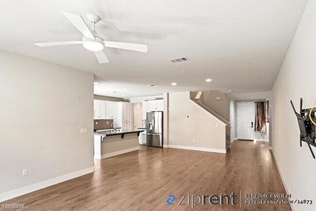 Photo - 3 br, 2.5 bath Townhome - 7 Rogers Lane, P...