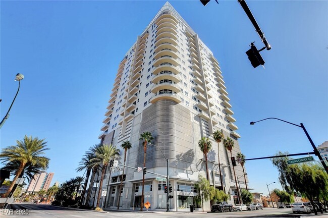 Building Photo - 200 Hoover Ave Unit 1804