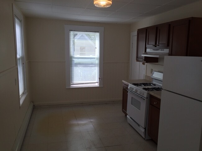 Photo - 322 Beacon St Unit 3