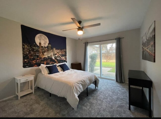 Photo - 3272 W Browning Ave