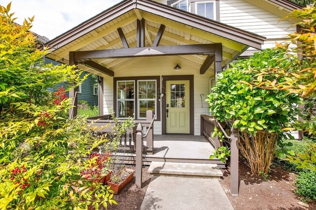 Photo - Lovely Cottage Home and Small Dog Friendly!