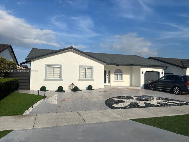 Photo - 17911 SW 152nd Ct House