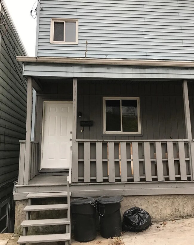 Building Photo - 2661 S 18th St Unit Front