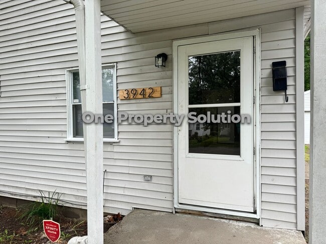 Photo - 3942 Lincoln St