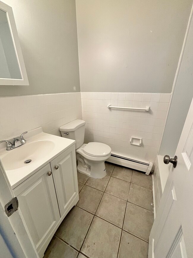 Photo - Crestview Apartments