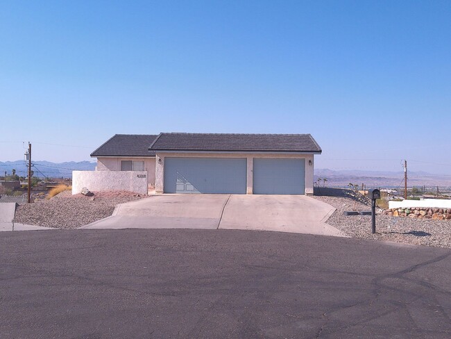 Building Photo - Long Term 3 bedroom 2 bath 3 car Rental