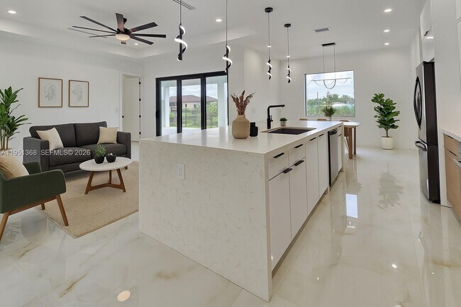 Photo - 1321 NE 19th St