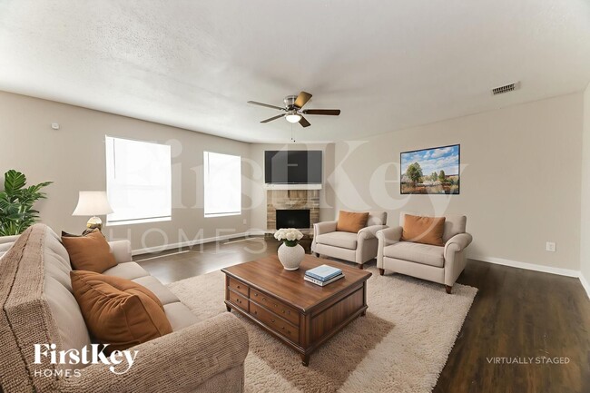 Photo - 1395 Stewart Dr