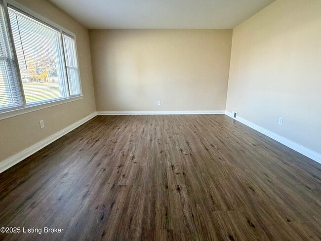 Photo - 5100 Miles Ln