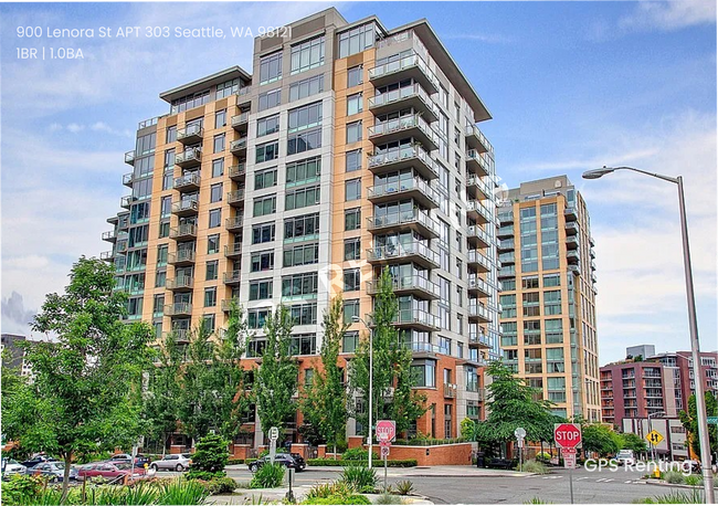 Building Photo - 900 Lenora St Unit 303 Rental