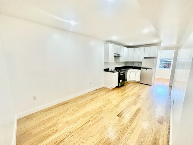 Photo - 284 Hanover St Unit 4