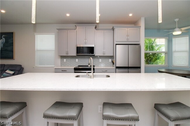 Building Photo - 4692 Arboretum Cir Unit 102