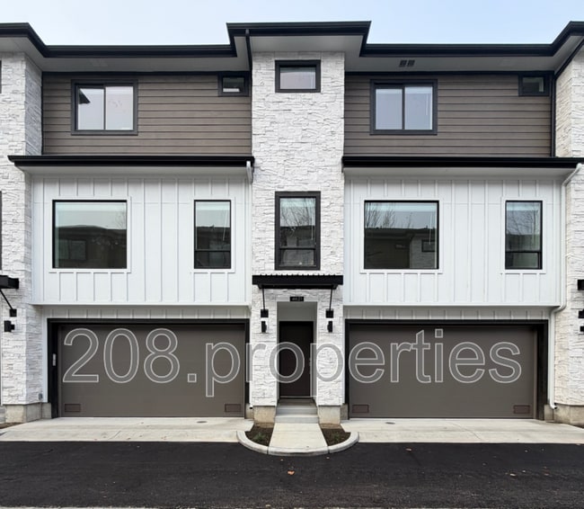 Photo - 4614 N Iota Ln