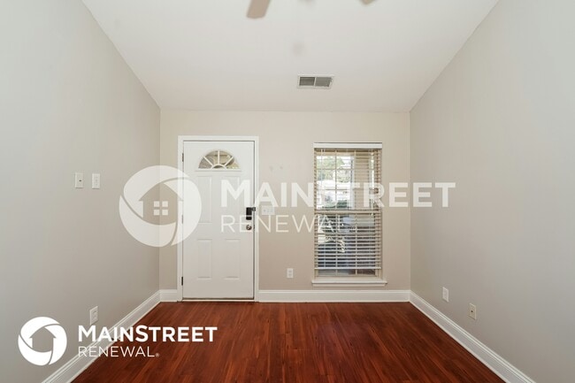 Photo - 50 Clover St