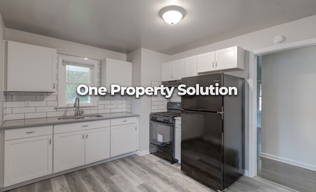 Photo - 4727 Harrison St