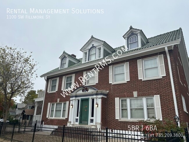 Building Photo - 1100 SW Fillmore St