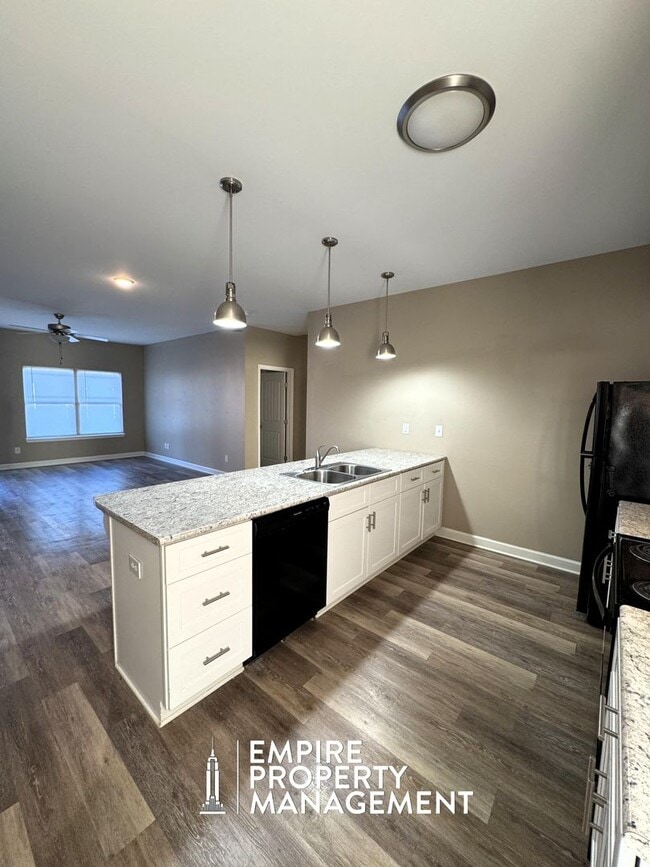 Photo - 216 Fern Bank Dr Unit B