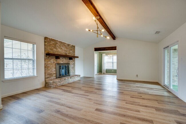 2106 South Moor Drive Carrolton, TX 75006 - 2106 South Moor Drive Carrolton, TX 75006 House