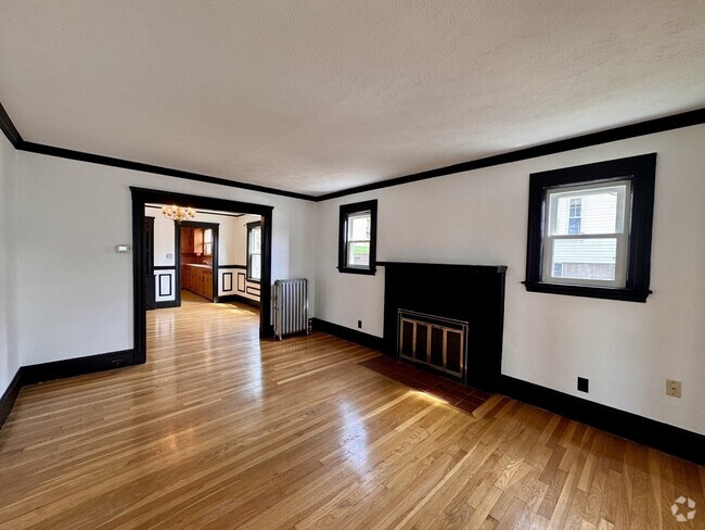 Building Photo - 15 Slade St Unit 1 Rental