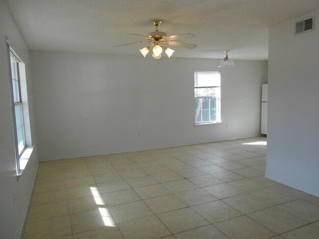 Photo - 1130 Jeni Mae Ct