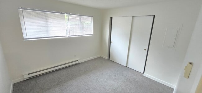 Photo - 13821 SE Allen Rd