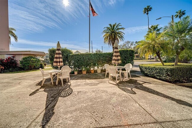 200 N Betty Ln Unit 1B