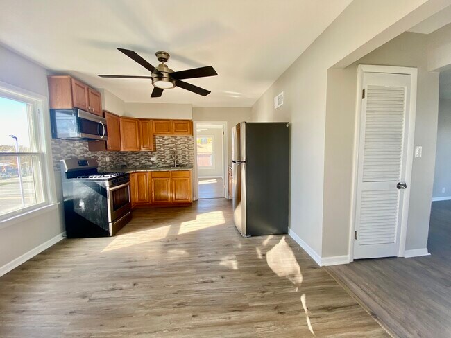 Photo - 5543 W Margaret St