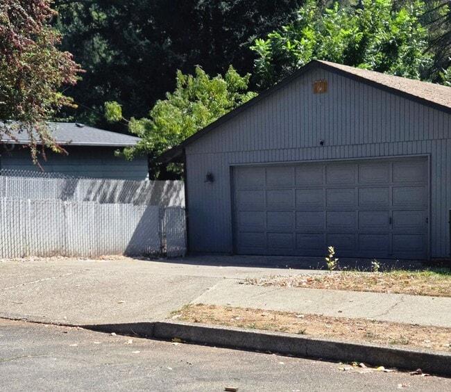 Photo - 2718 SE 101st Ave