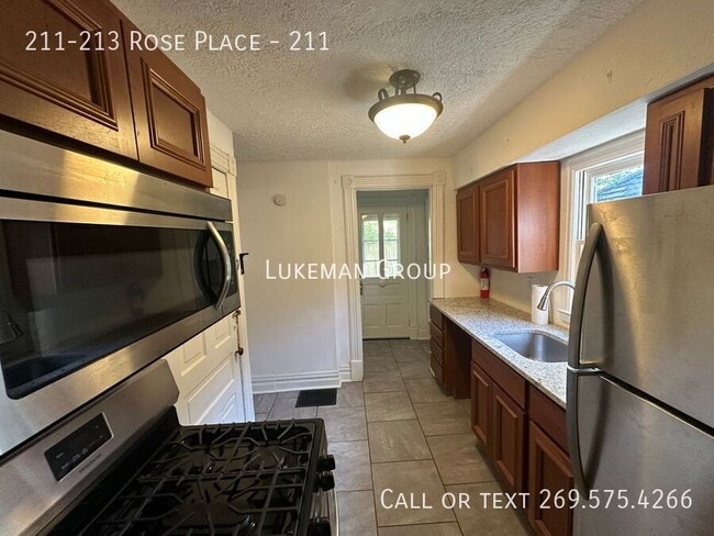 Photo - 211-213 Rose Place-211 Unit 211