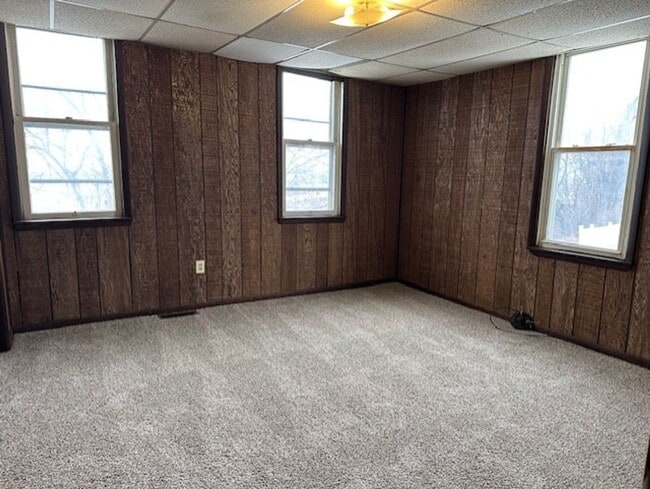 Photo - 330 S 4th St