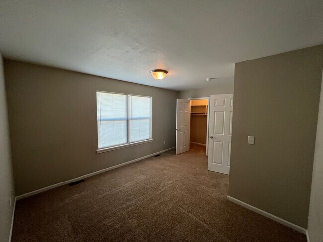 Photo - 16075 Holy Cross Ln Unidad 16075 A Holy Cross