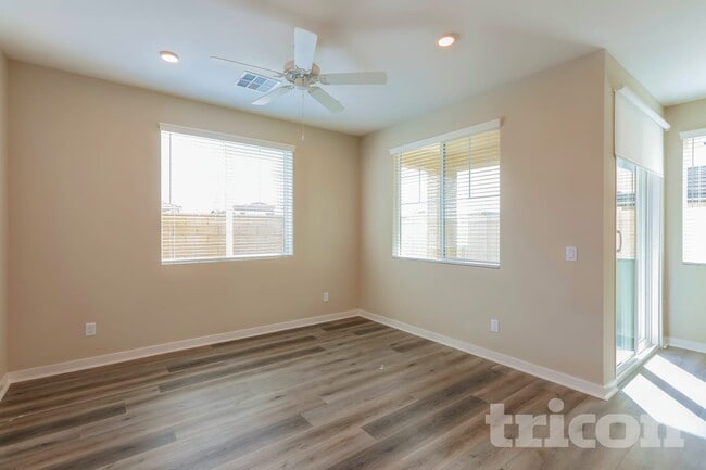 Photo - 31673 Rosetta St