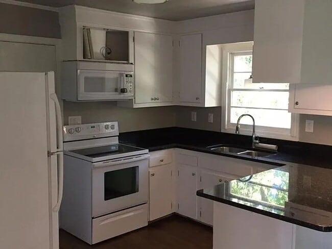 Photo - 4 Bedroom 2 Bath House in Northbridge Terrace - West Ashley