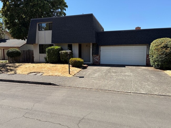 Photo - 2090 Tabor St