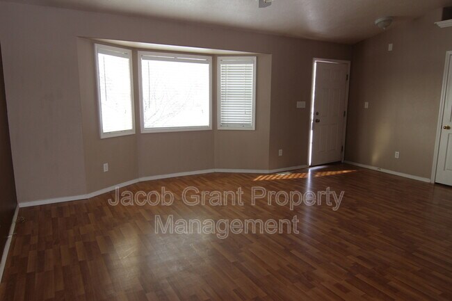 Photo - 1602 Crimson Dr