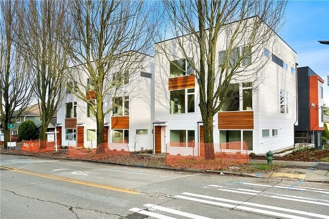 Building Photo - Modern Beacon Hill Home with Rooftop Deck & Sweeping Seattle Views
