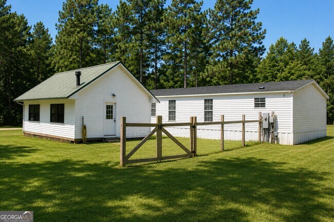 Photo - 2296 Indian Trail Rd
