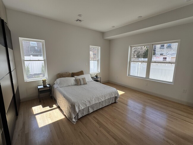 Photo - 315 25th St Unidad 1