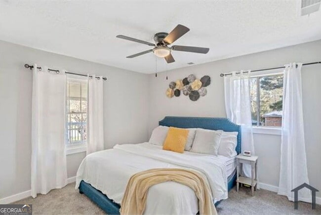 8170 Huntington Dr
