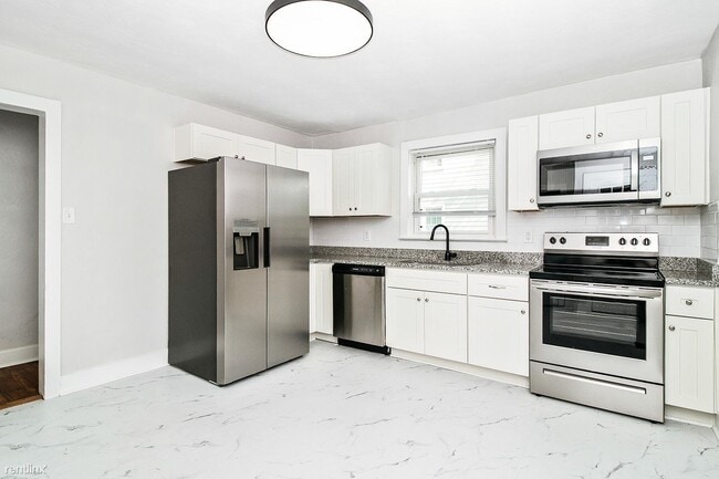 Photo - 2 br, 1 bath 4plex - 2610 Munson Street 3