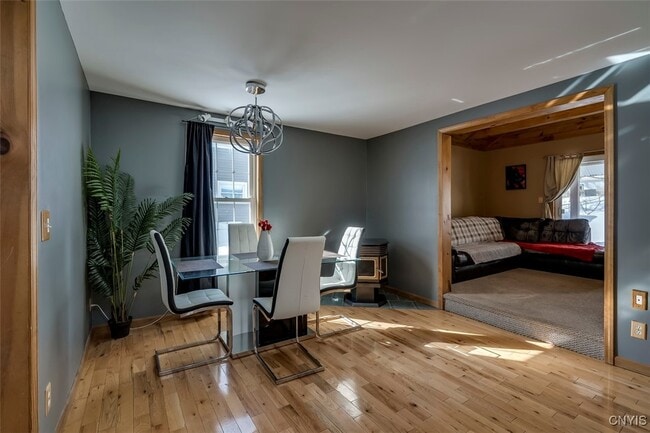 Photo - 5383 Bostwick St