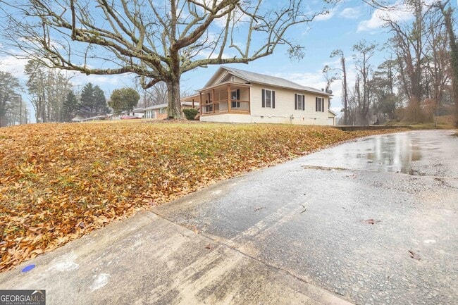 Photo - 2141 Fairburn Rd SW