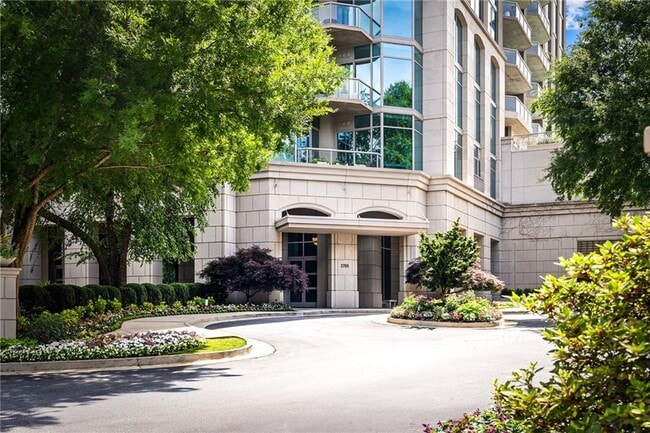 Photo - 2795 Peachtree Rd NE Unit 1701